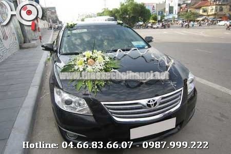 Cho thuê xe cưới Camry tại hà nội