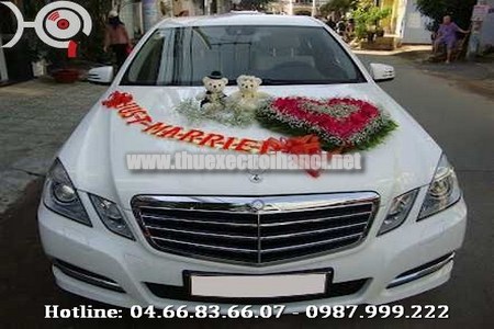 Cho thuê xe cưới Mercedes E250