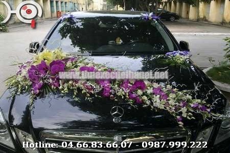 Cho thuê xe cưới Mercedes E300